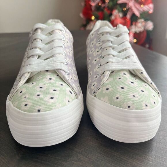CALL IT SPRING Viollett Platform Sneaker in White Floral Size 6.5 NEW - Picture 7 of 15